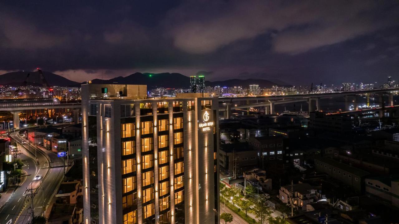 Yeongdo Grandbern Hotel Busan Exterior foto